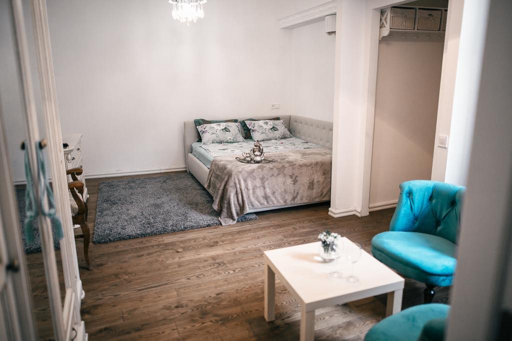 Apartment Natalya Lviv Exterior photo